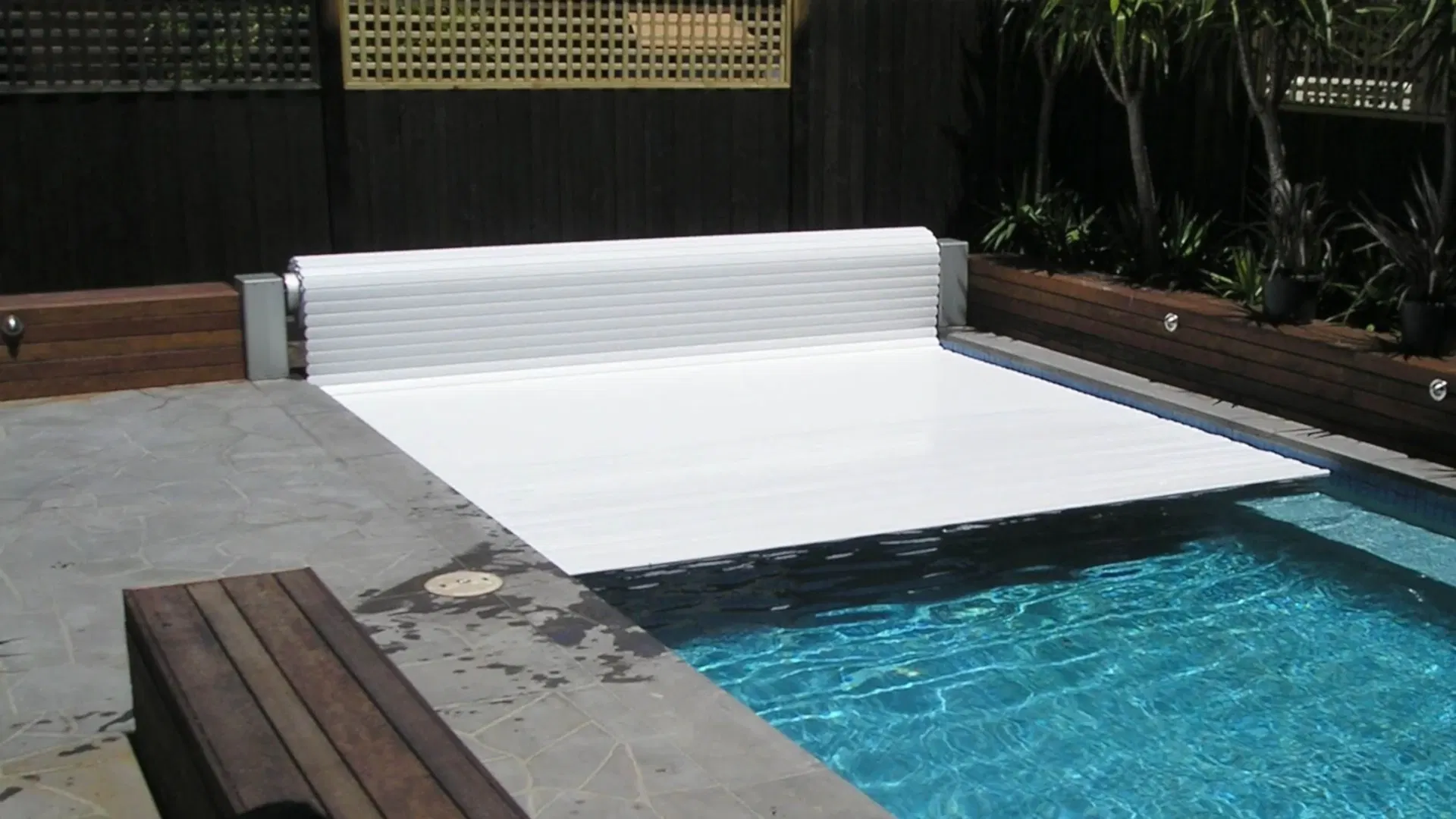 Havuz Kapama Sistemleri